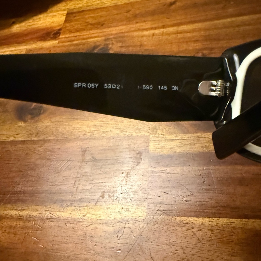 Prada Black rectangular silhouette Geometric Sung… - image 7